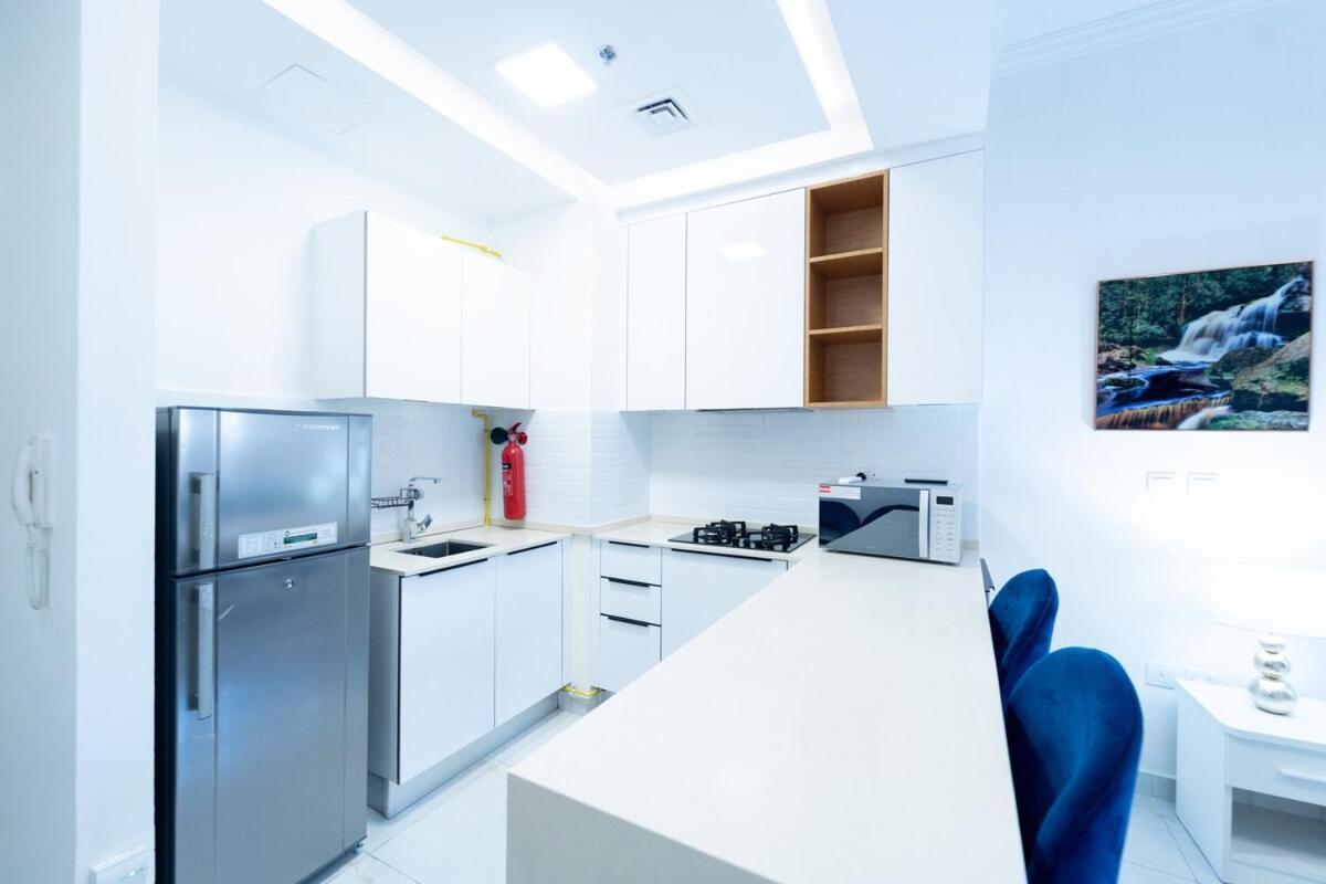 Apartment Brown Stone - Circle Mall Jvc Dubai