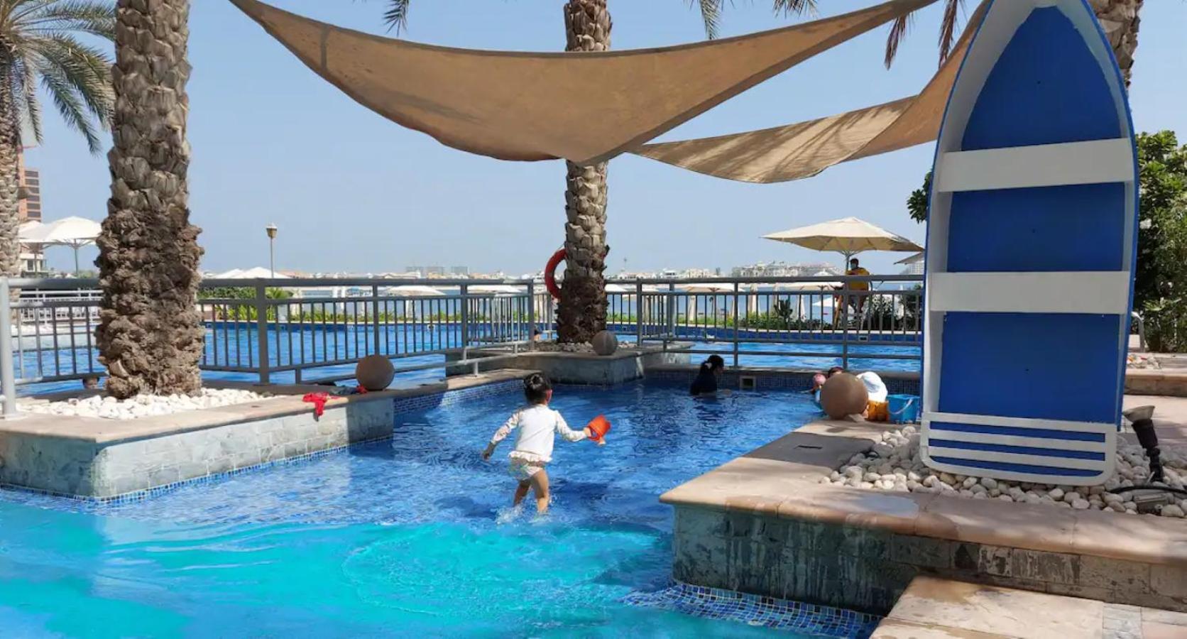 Bright Beachfront With Breathtaking Views *
