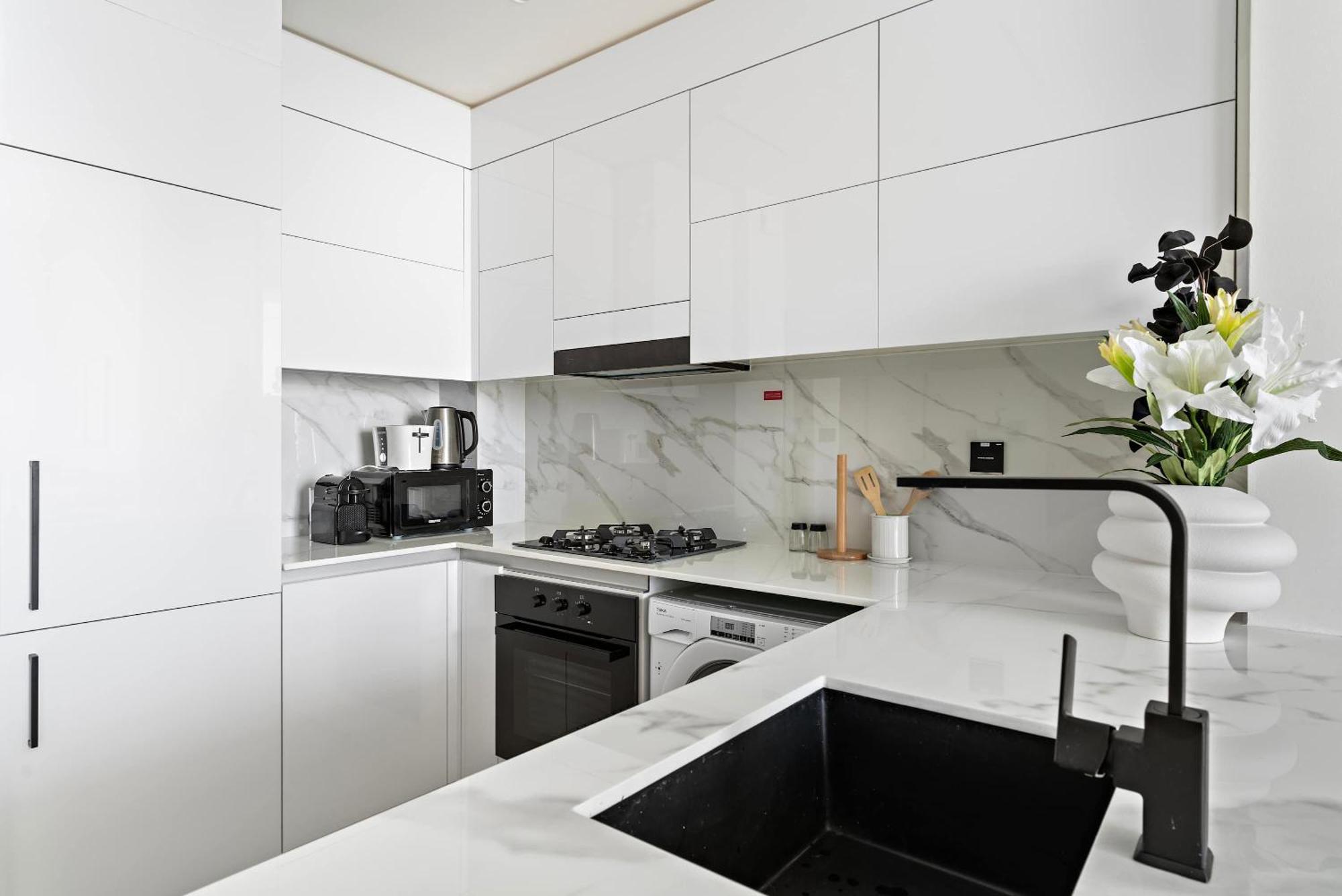 Silkhaus Classic 1bdr In Binghatti House * Dubai