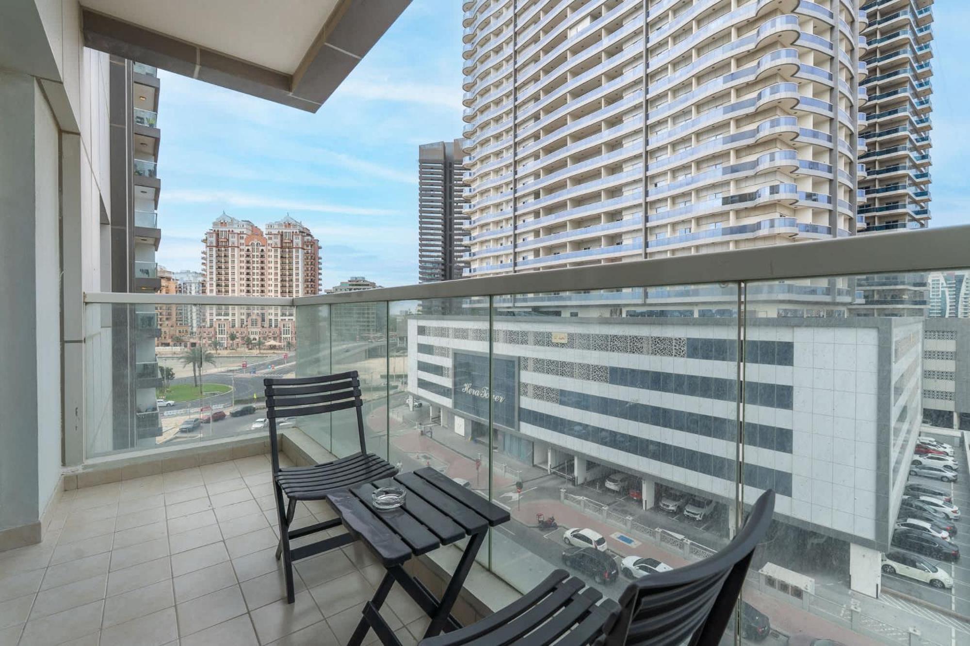 1 Bedroom In Red - Heart Of Sports Apartment Dubai