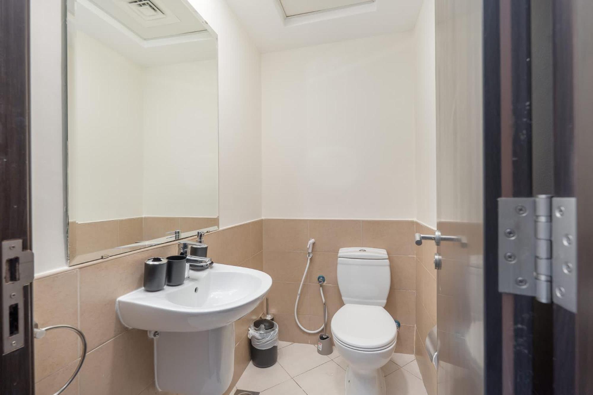 1 Bedroom In Red - Heart Of Sports Apartment *