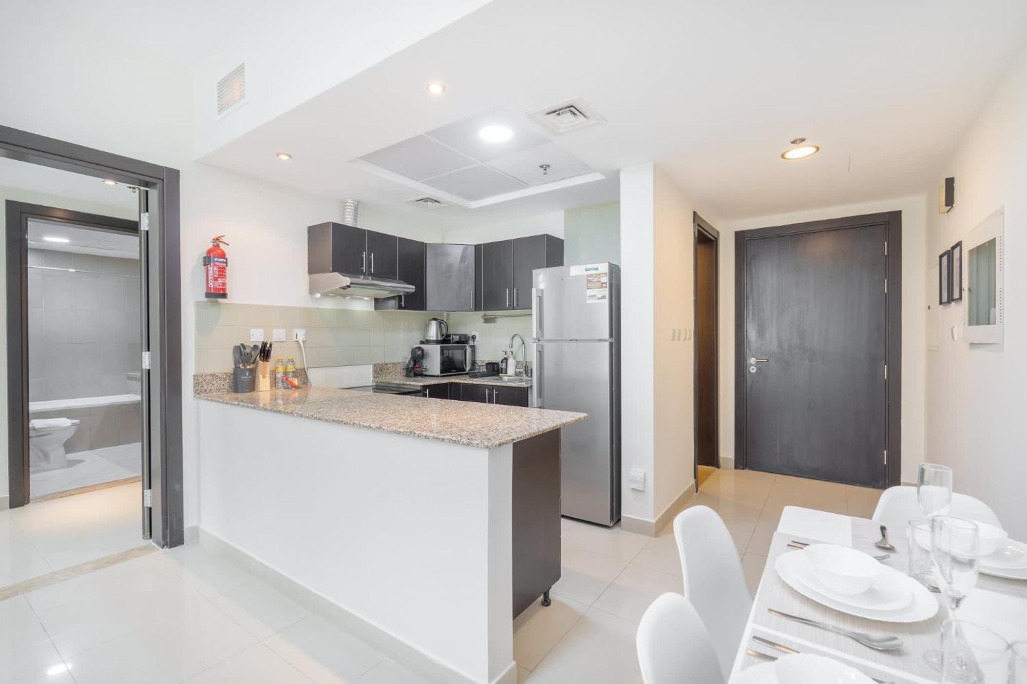 1 Bedroom In Red - Heart Of Sports *