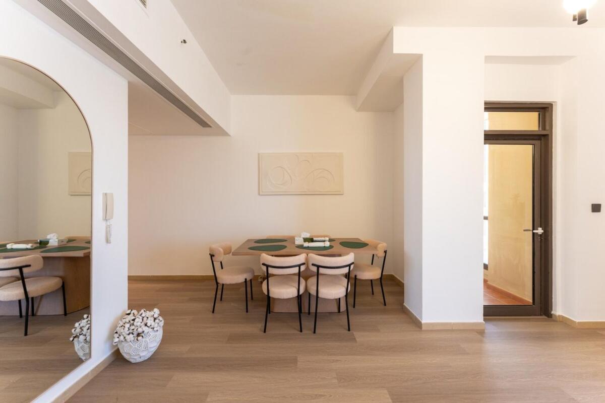 Apartment Stunning 2 Bed In Amwaj 4 Jbr
