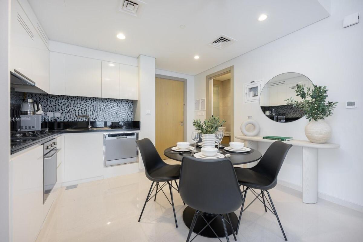 Iconic 2br In Business Bay's