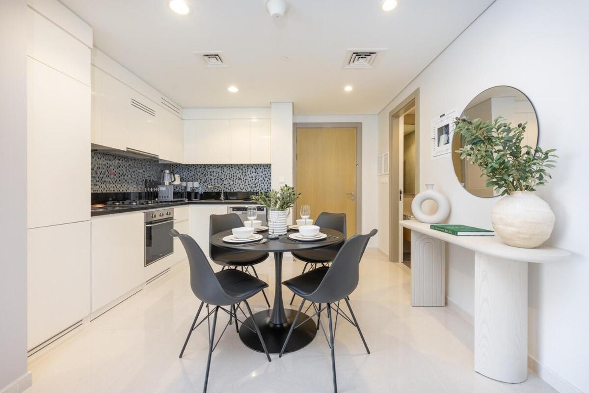 Iconic 2br In Business Bay's Apartment *