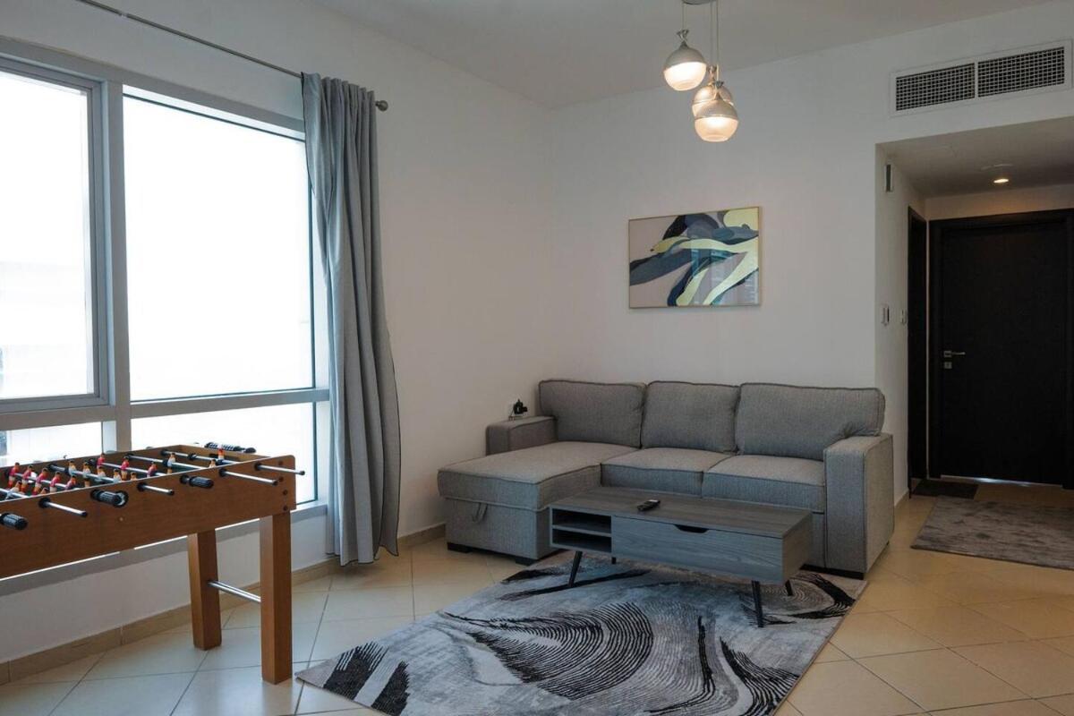 Stylish 1 Bedroom At Marina With Stunning View *