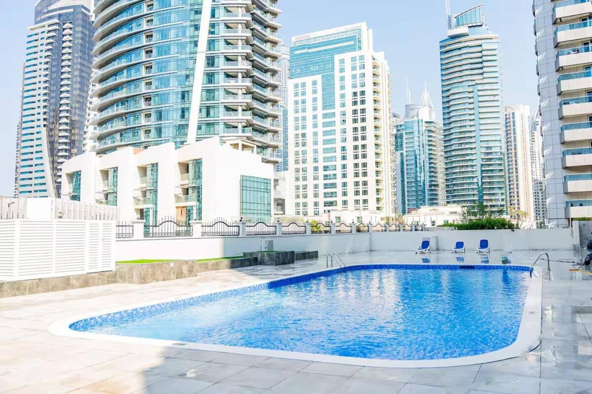 Stylish 1 Bedroom At Marina With Stunning View Apartment Dubai