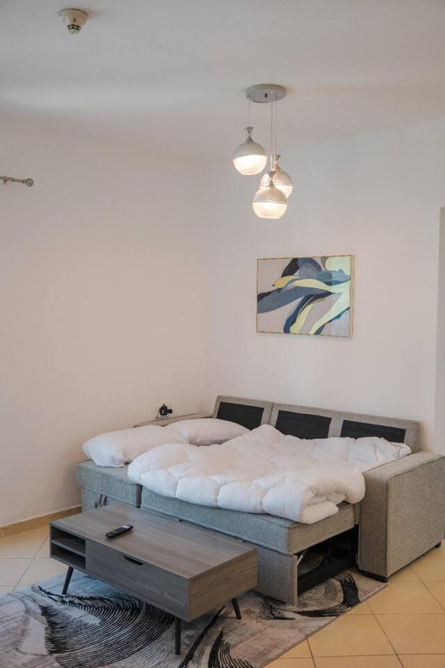 Stylish 1 Bedroom At Marina With Stunning View *