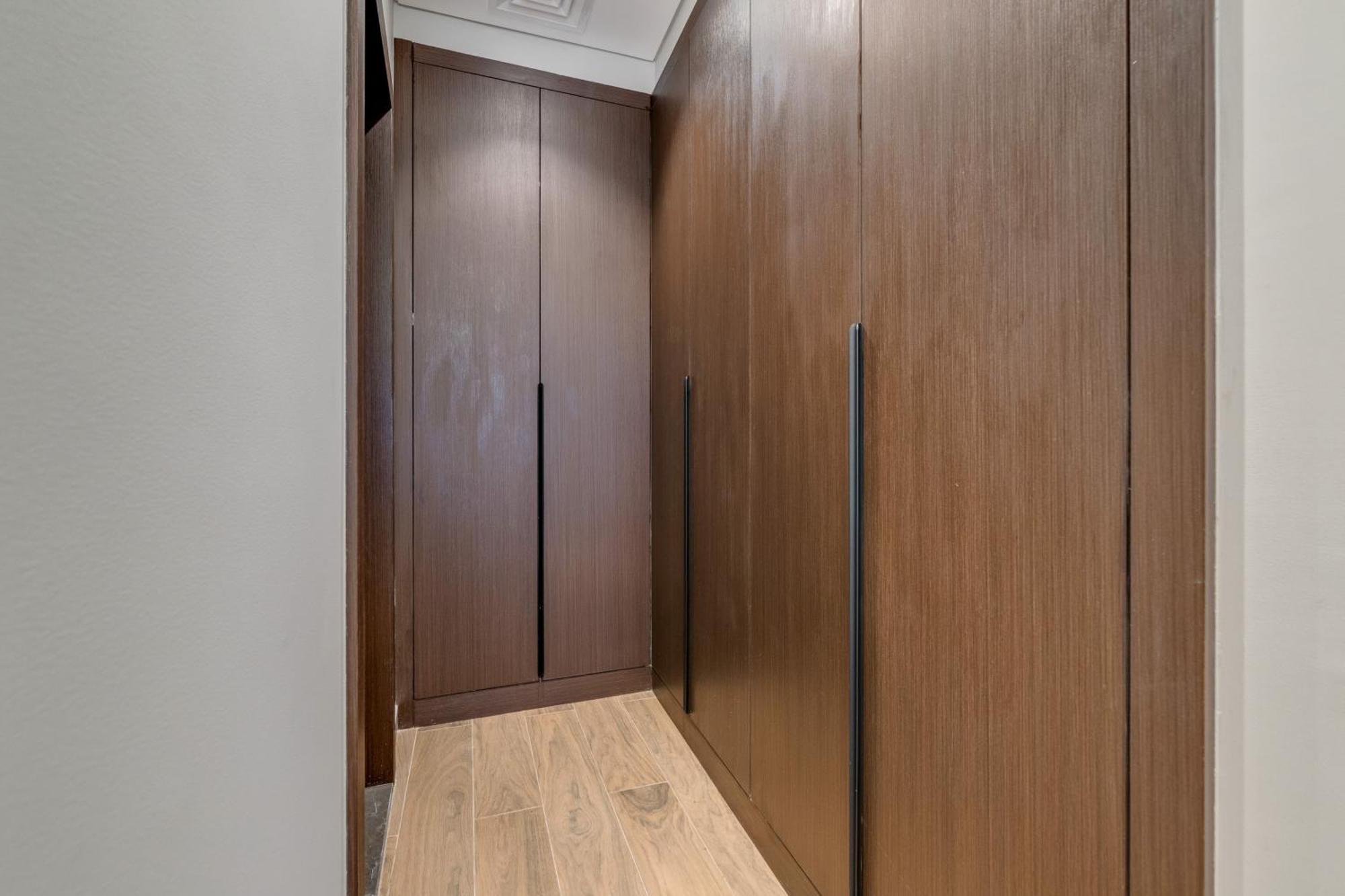 Ramadan Offer!!! Skyline View 1br, King Bed, Bar & Movie Nights Apartment