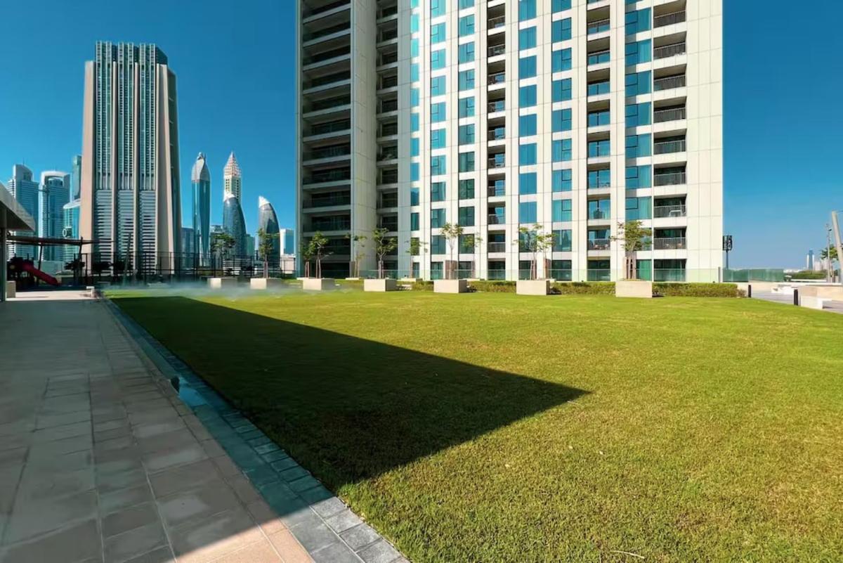 Apartment Vibrant Luxe Burj Khalifa Views-dubai Mall Access By Maxx Value Homes Dubai