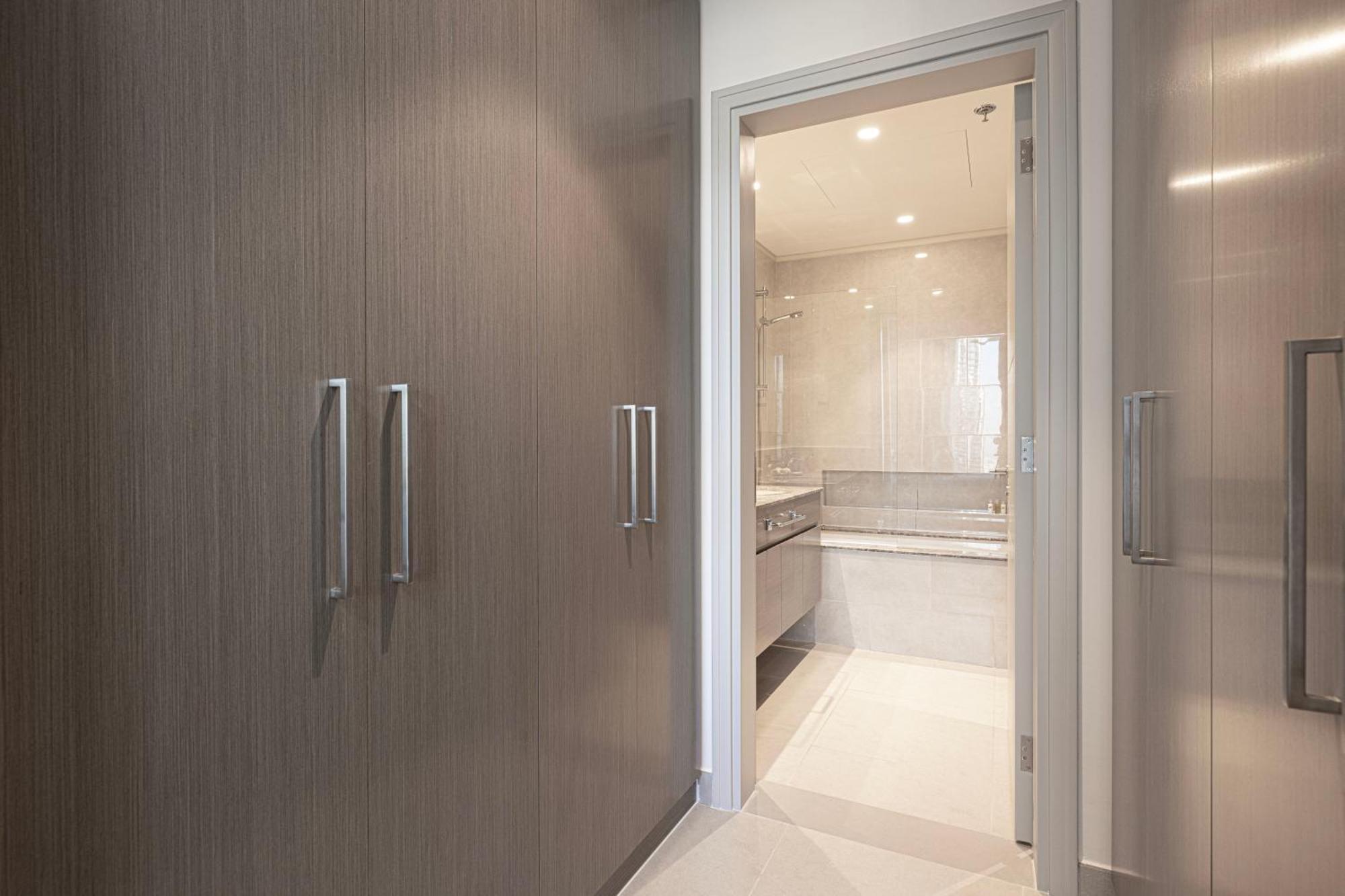 Tower 1 - Fantastic Two Bedroom In Downtown Apartment
