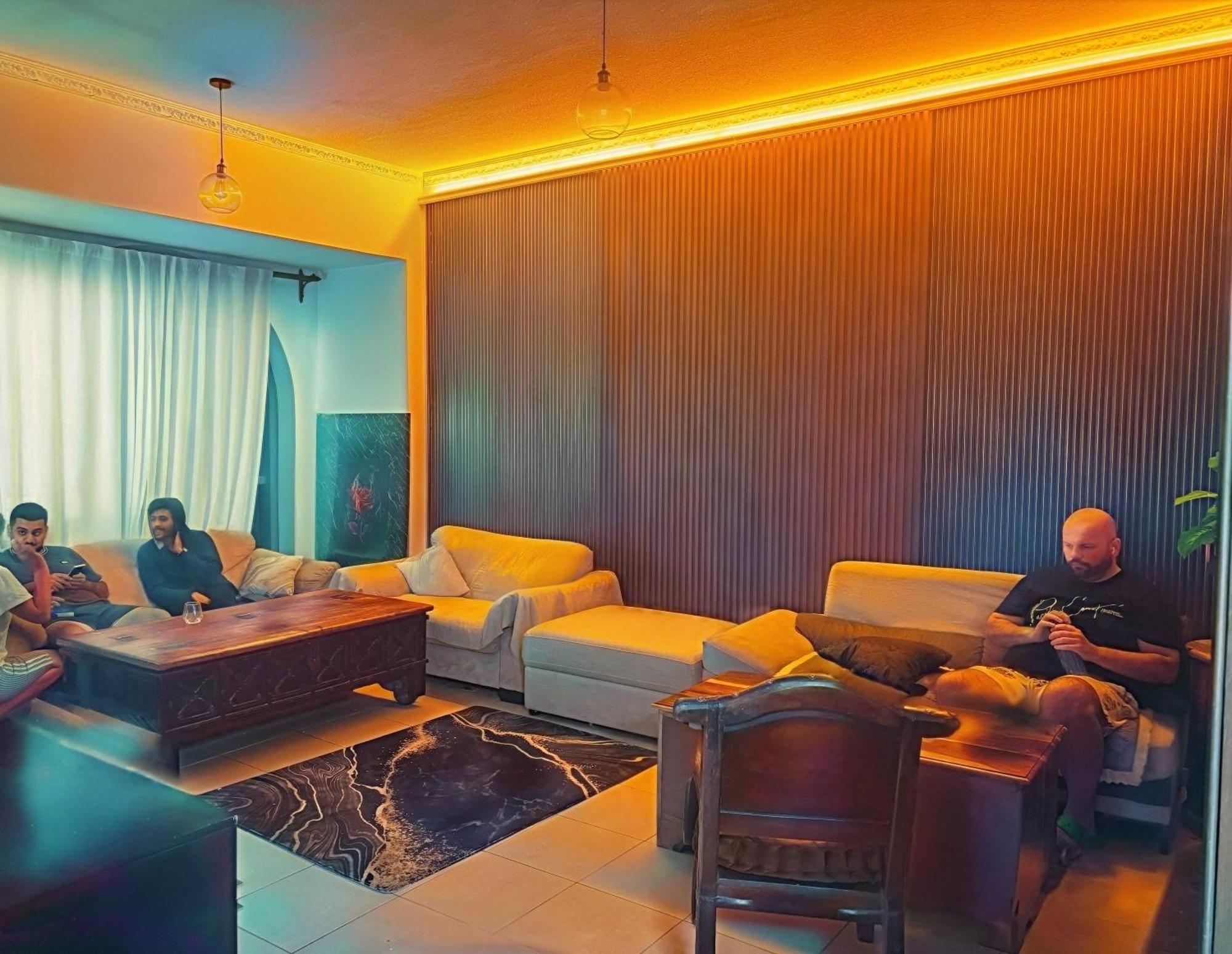 King Bed - * Dubai