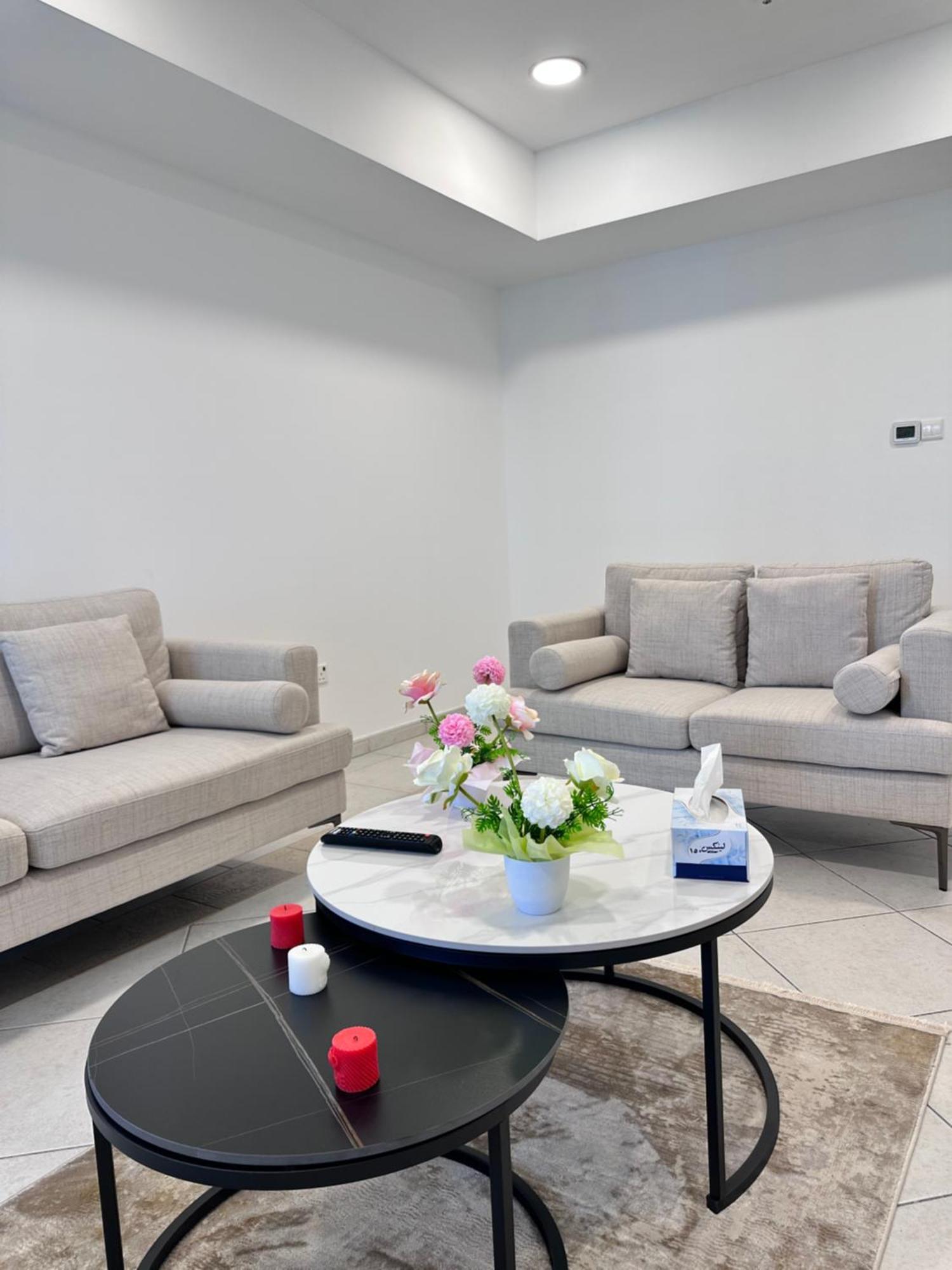 Welcome To Our Ocean View In Marina 2br