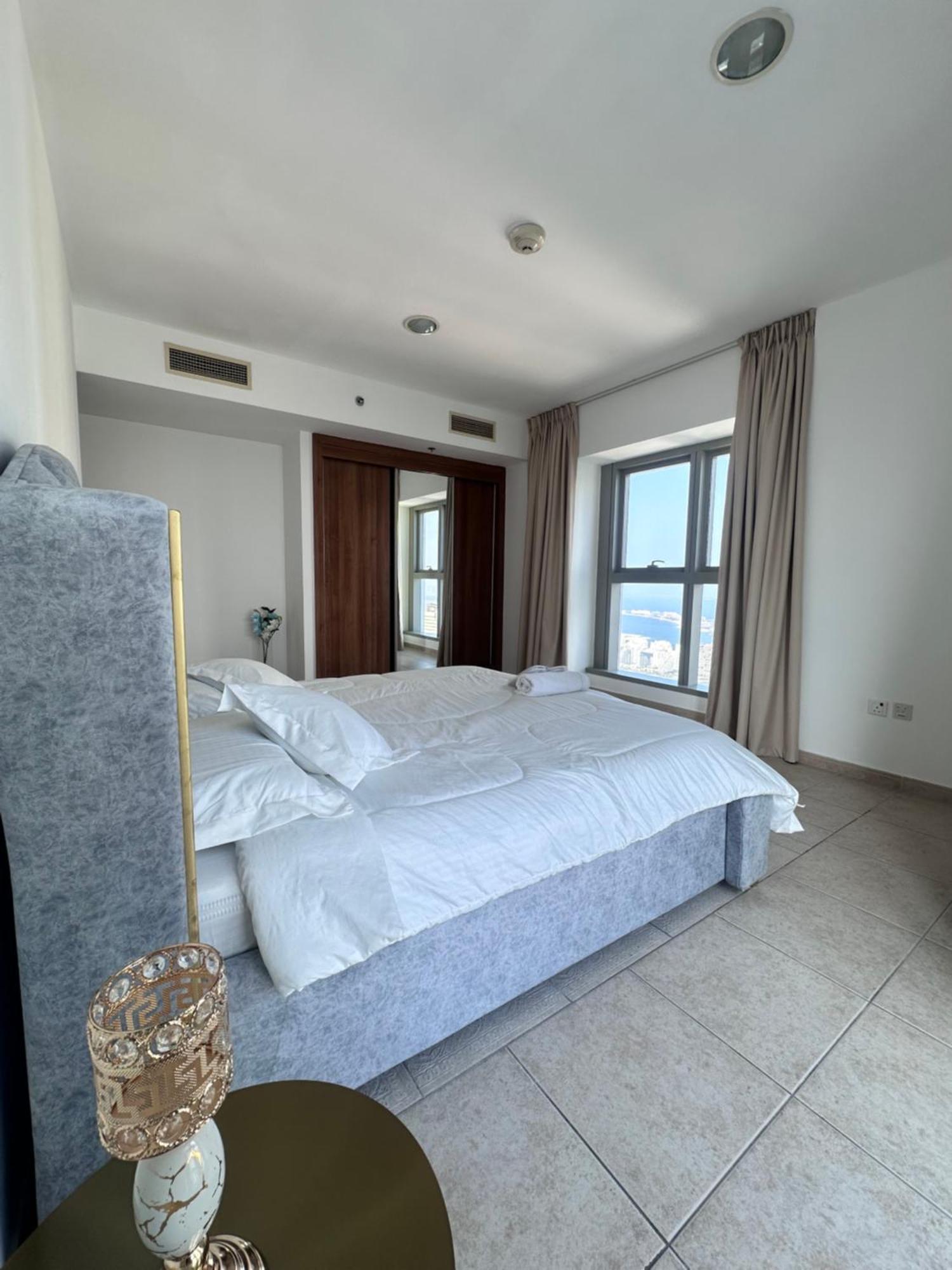 Welcome To Our Ocean View In Marina 2br Apartment