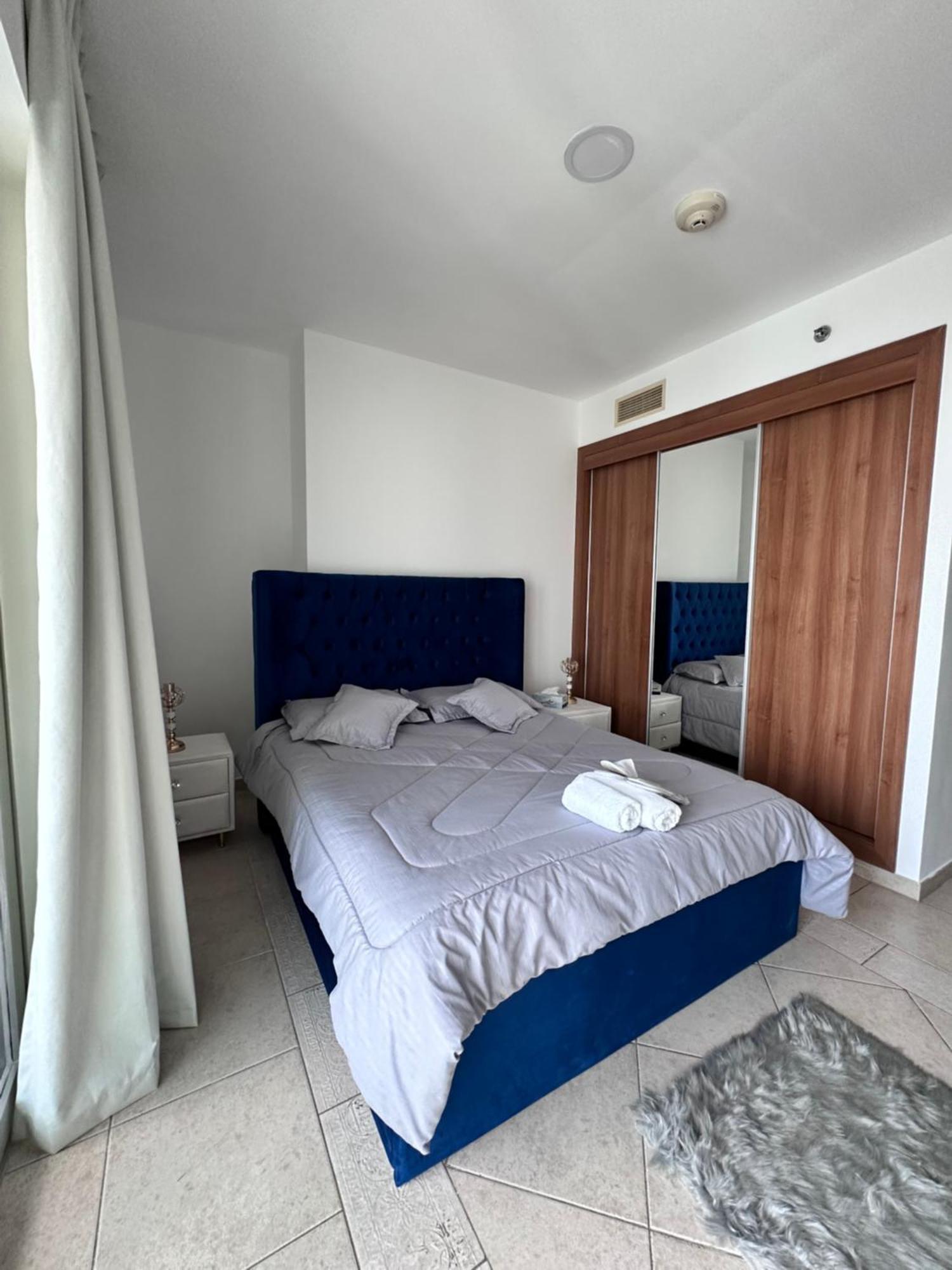Apartment Welcome To Our Ocean View In Marina 2br