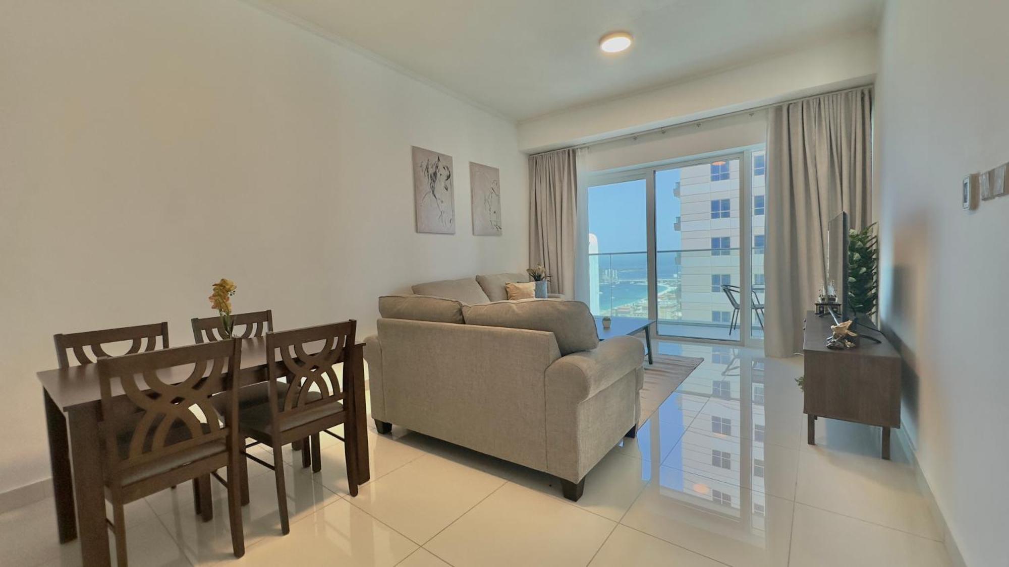 Apartment Sleek Living With Sea Views In Damac Heights Marina By Bhavan *