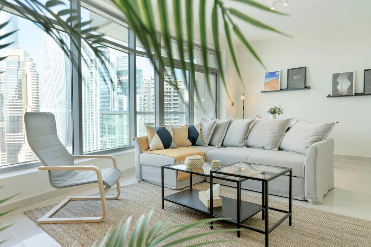 Park Island, Marina, 2 Master Bedrooms, Stunning View, Prime Location Apartment *