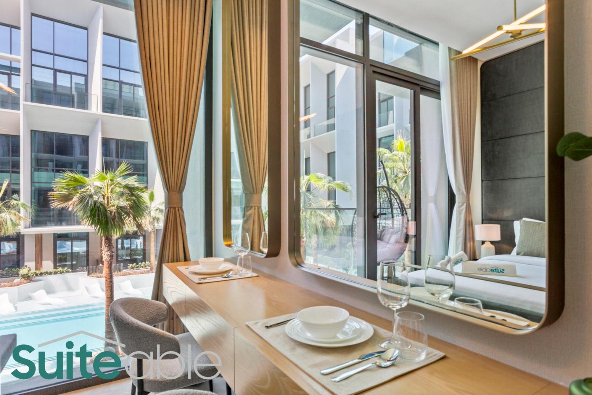 Aesthetic With Stunning Pool View In Jvc *