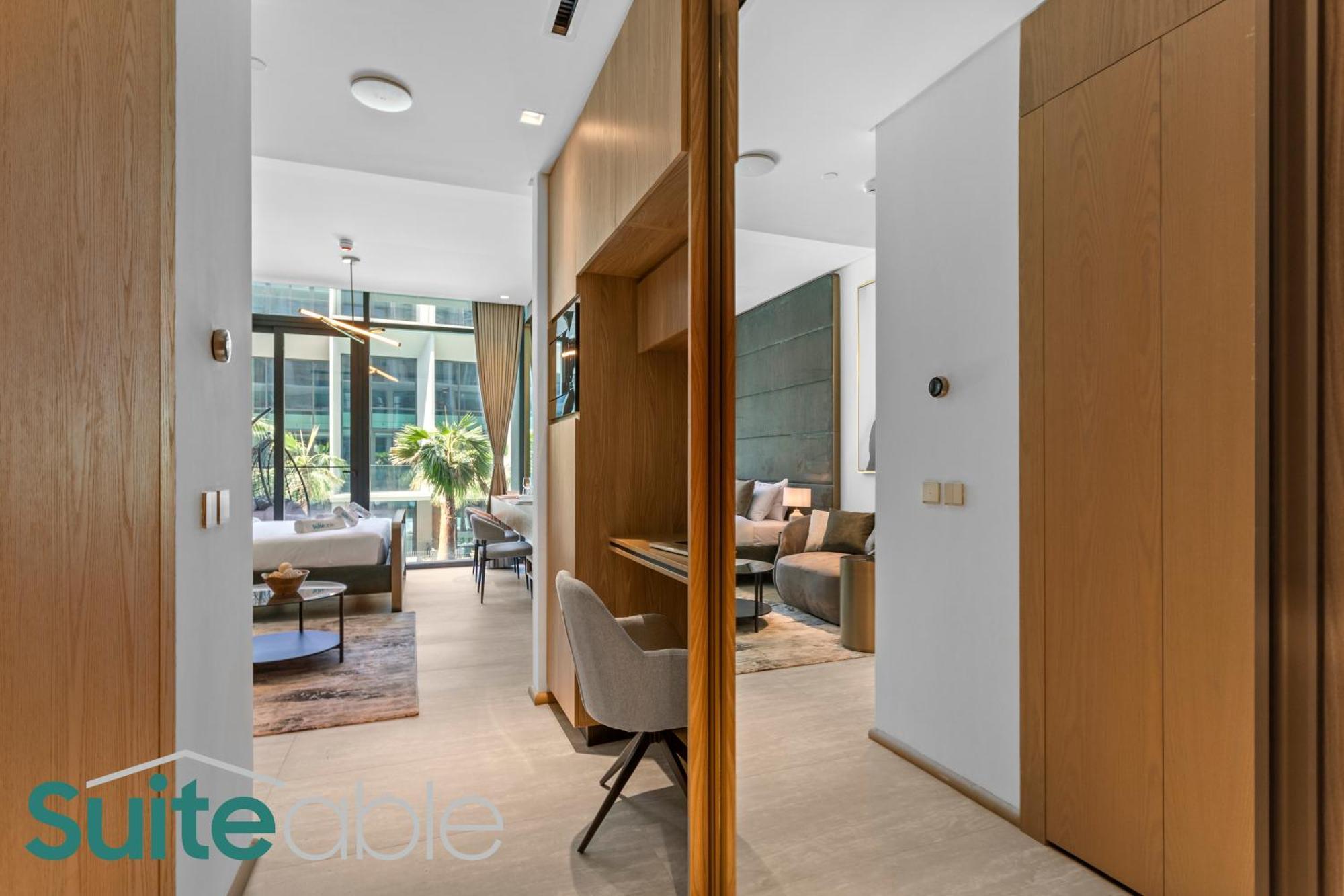 Apartment Aesthetic With Stunning Pool View In Jvc *