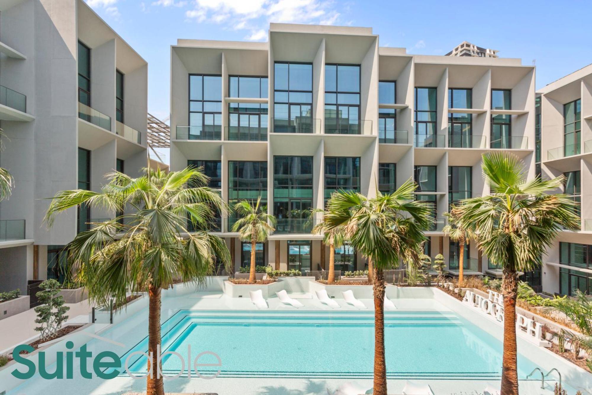 Aesthetic With Stunning Pool View In Jvc *