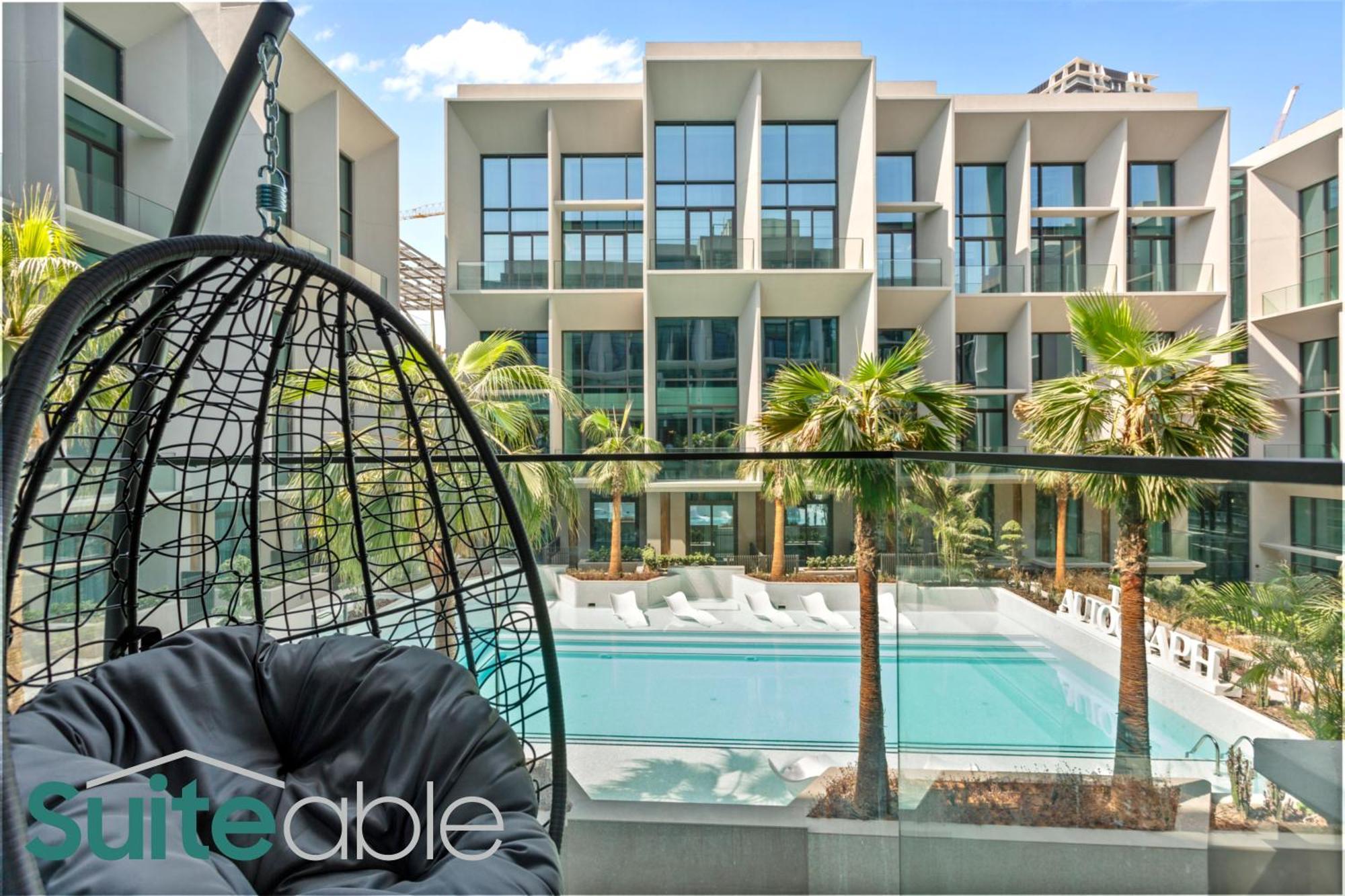Aesthetic With Stunning Pool View In Jvc Apartment