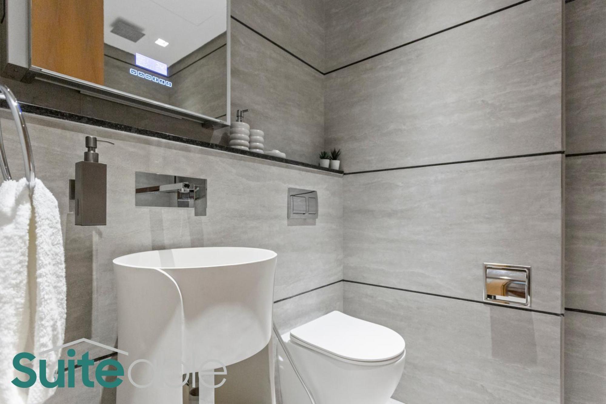Apartment Aesthetic With Stunning Pool View In Jvc