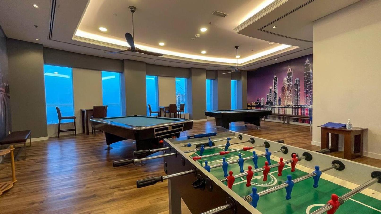 Urban Oasis 2 Bedrooms In Marina Apartment