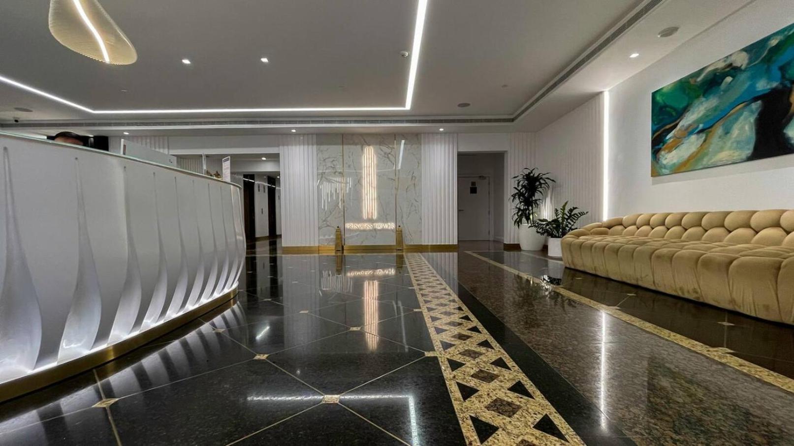 Apartment Urban Oasis 2 Bedrooms In Marina Dubai
