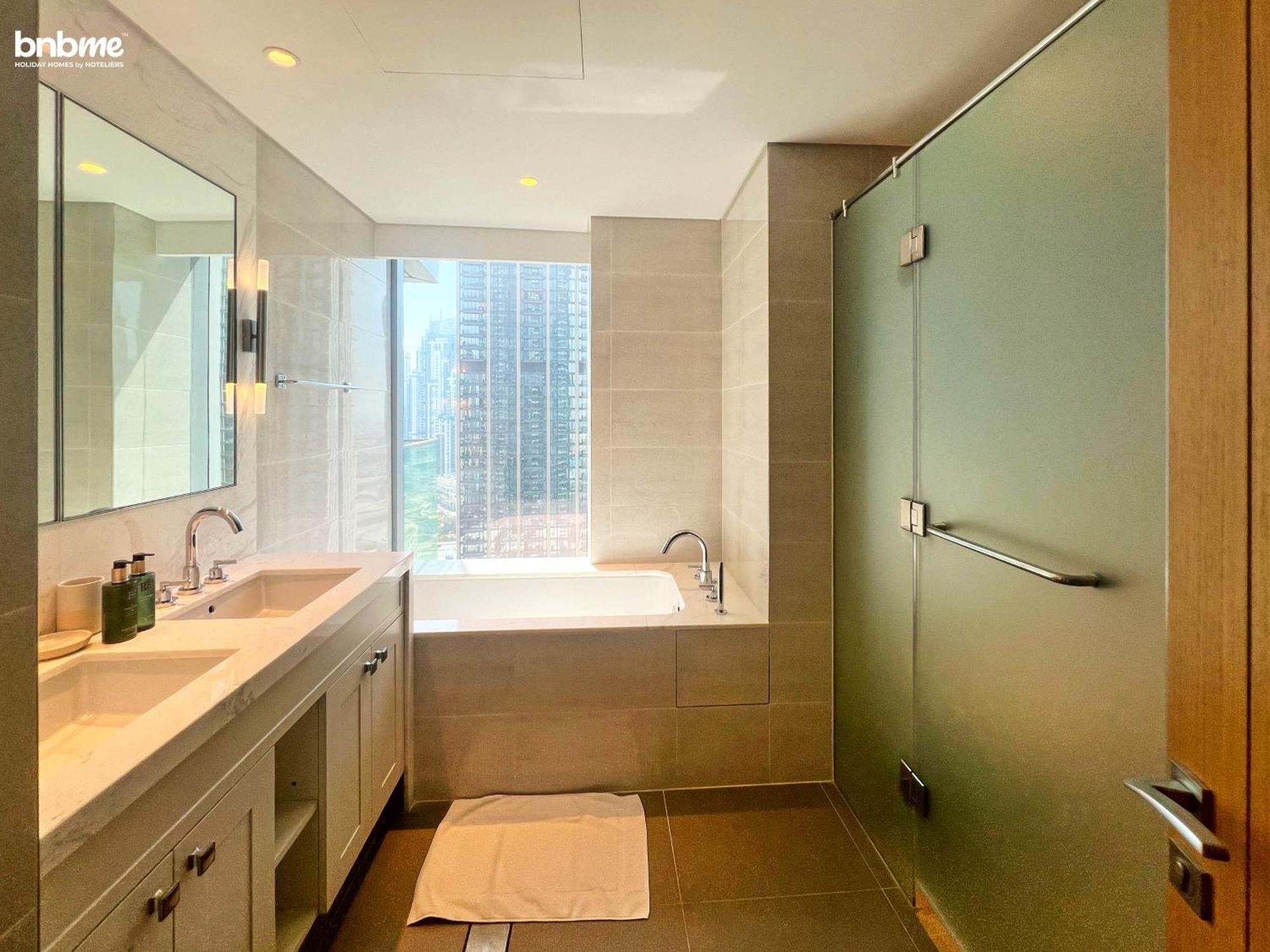 Bnbmehomes - Opera Grand Apartment *