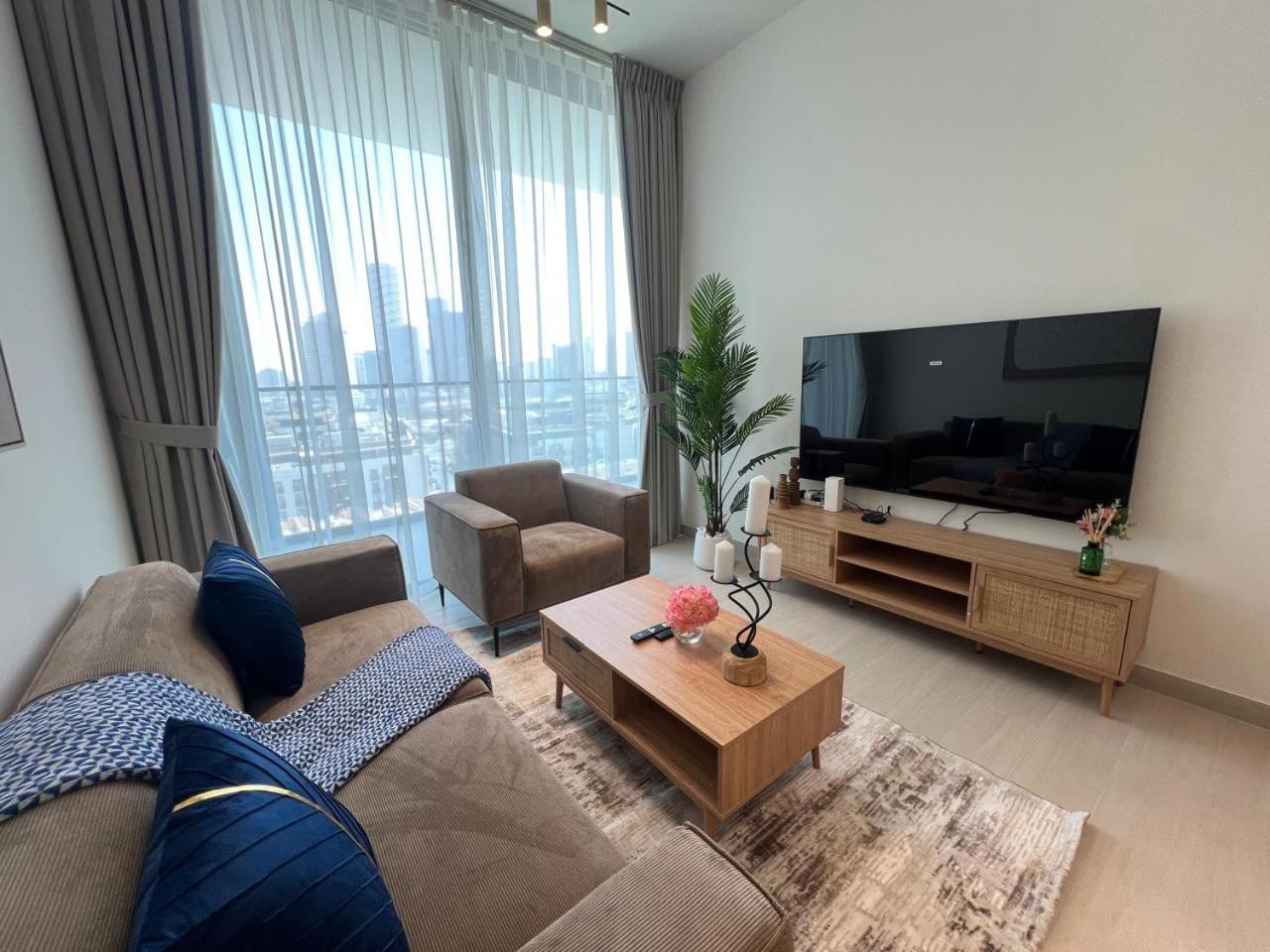 Aesthetic Elegance 1 Bdr In Binghatti Onyx * Dubai