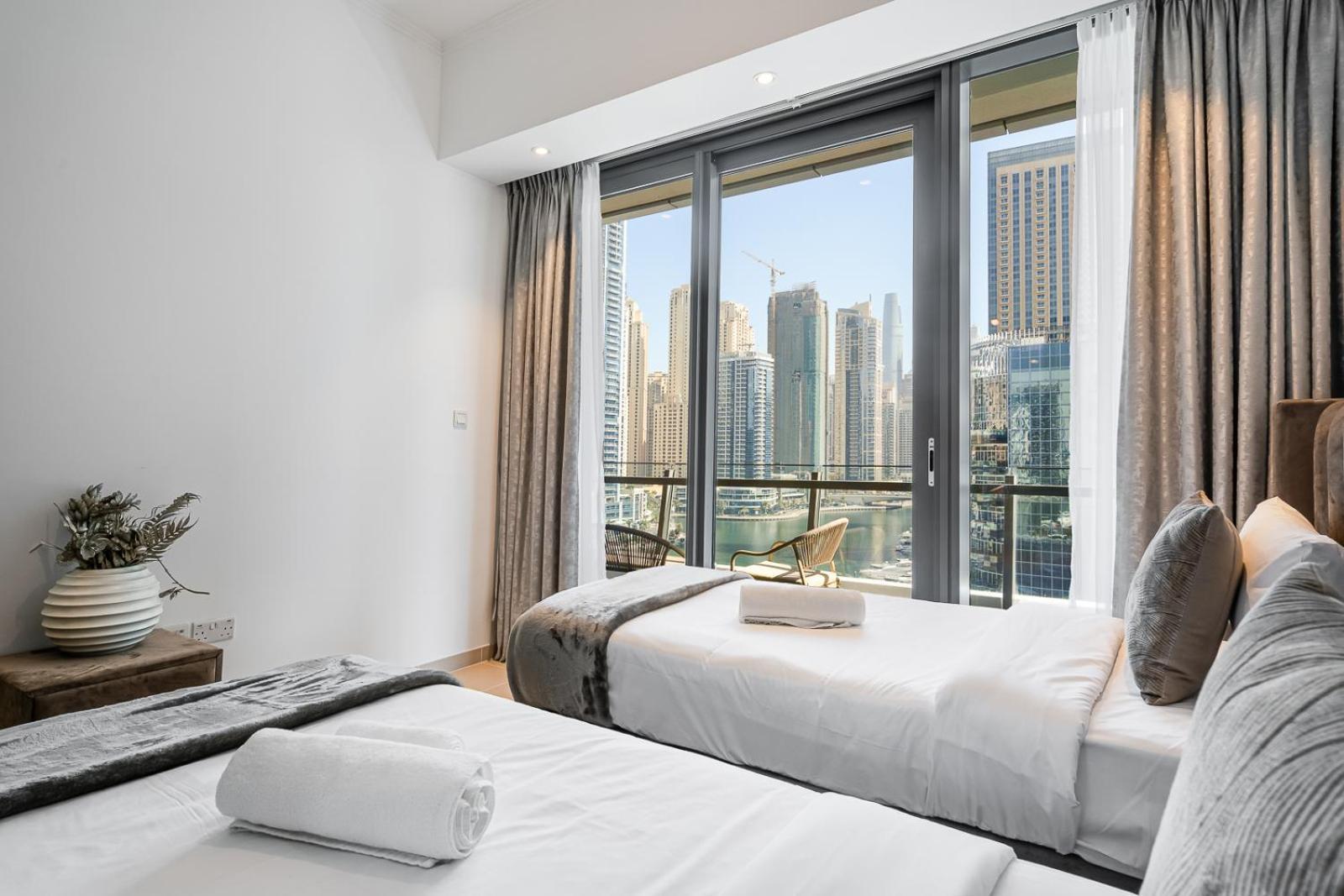 Apartment Marina View - 2br With Pool & Gym Dubai