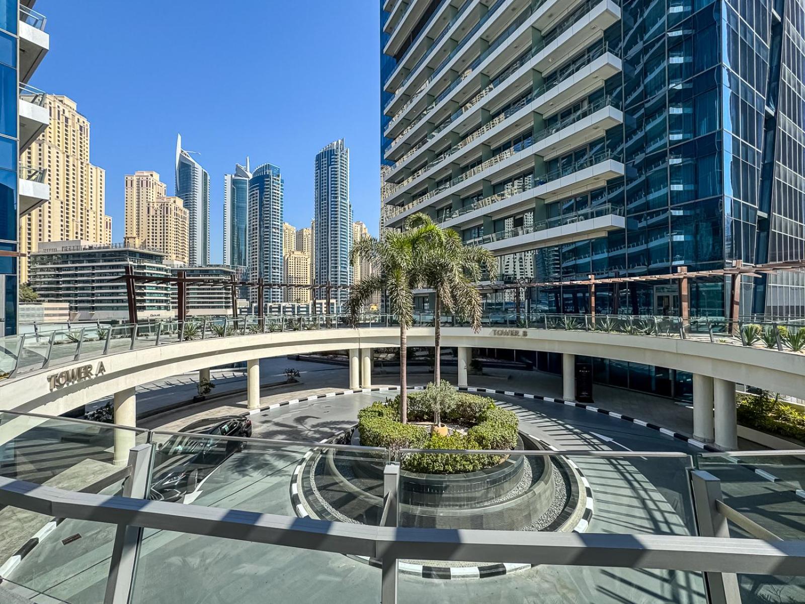 Marina View - 2br With Pool & Gym Dubai