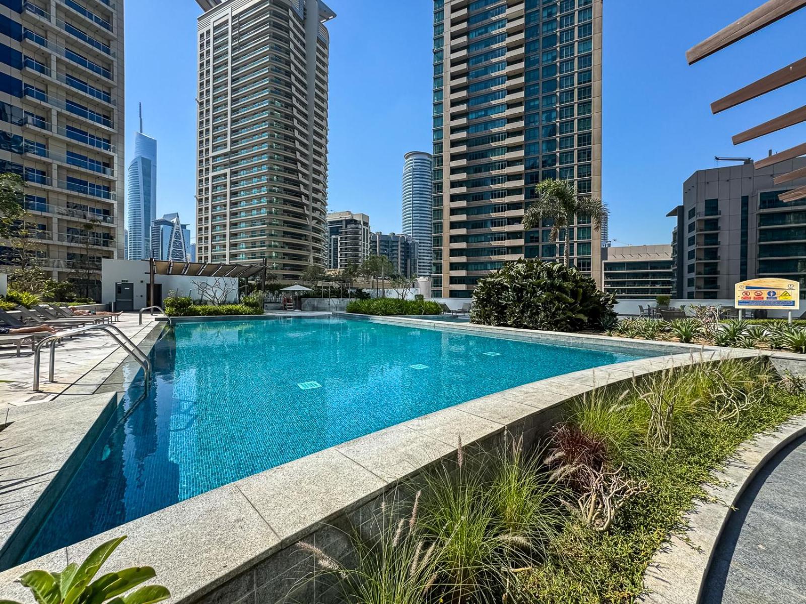 Marina View - 2br With Pool & Gym Apartment Dubai