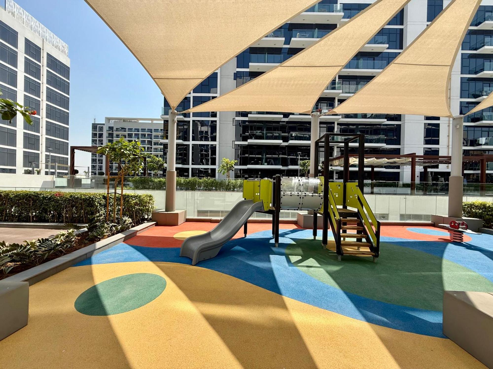 Azizi Riviera 43 Apartment