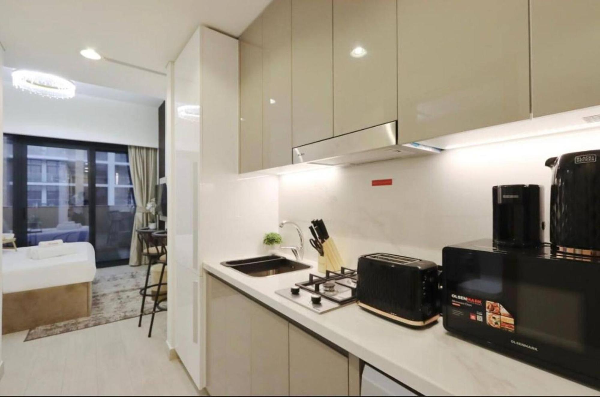 Fully Equipped Near Downtown * Dubai