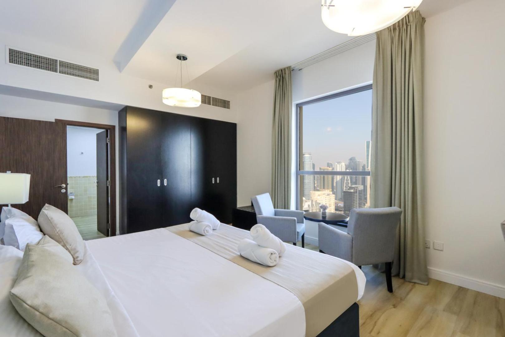 Livbnb- Coastal 2bhk In Jbr Access Apartment *