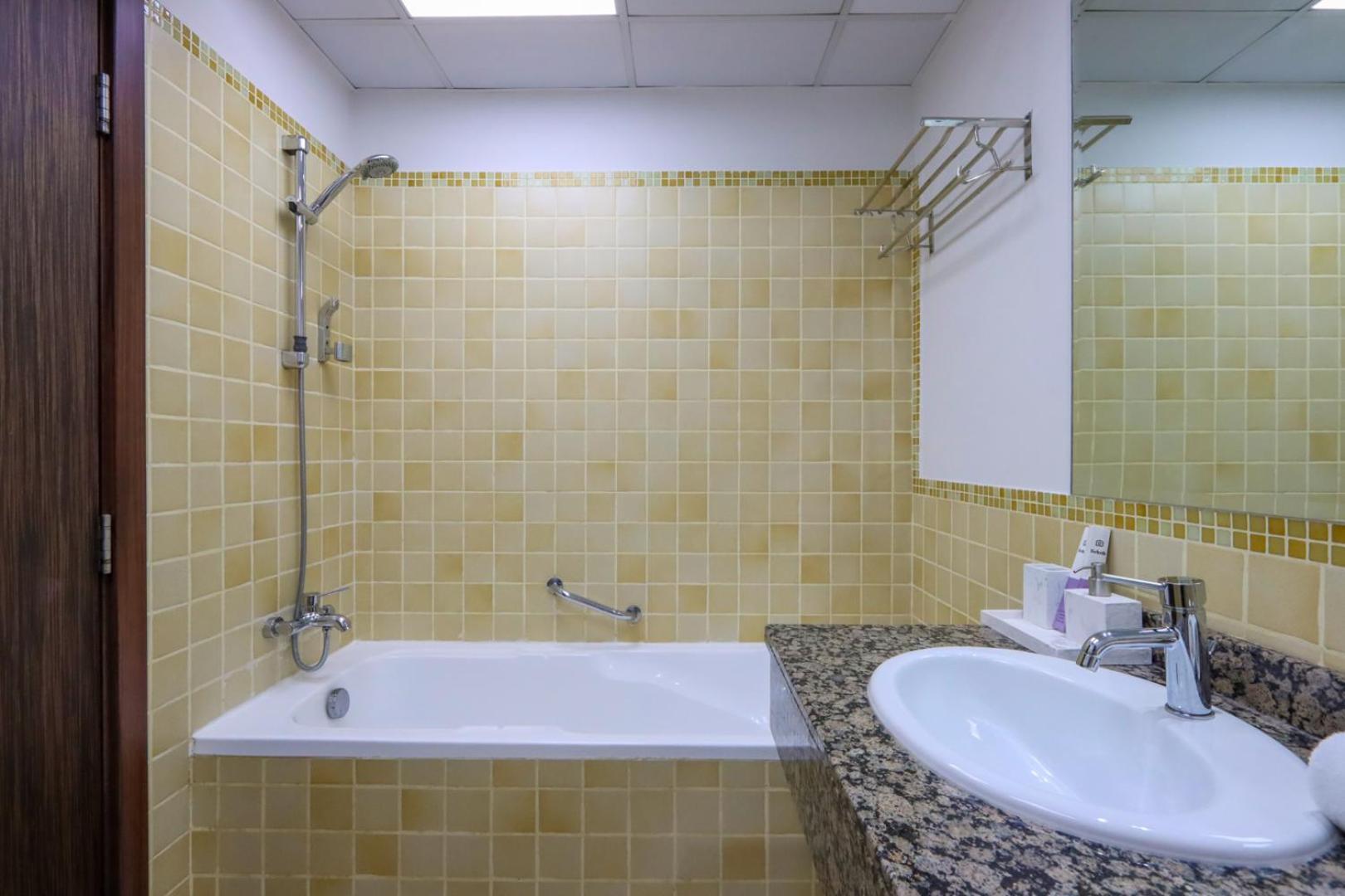 Livbnb- Coastal 2bhk In Jbr Access Dubai