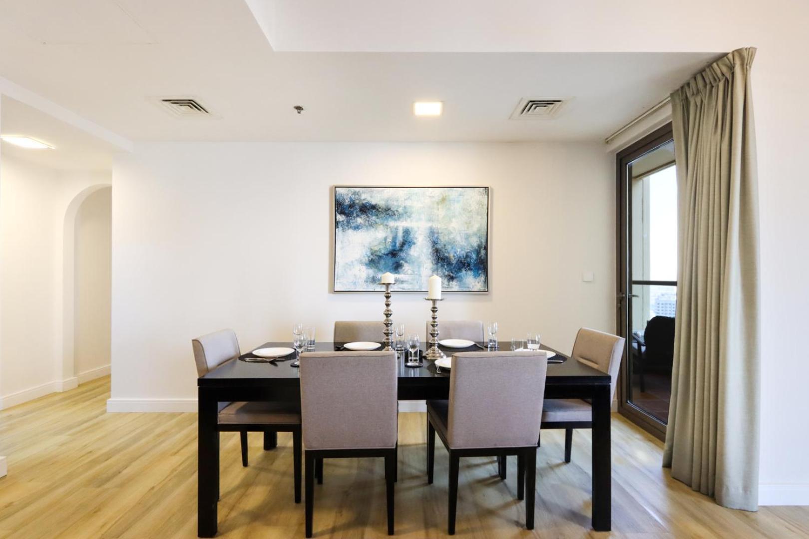 Livbnb- Coastal 2bhk In Jbr Access Apartment Dubai