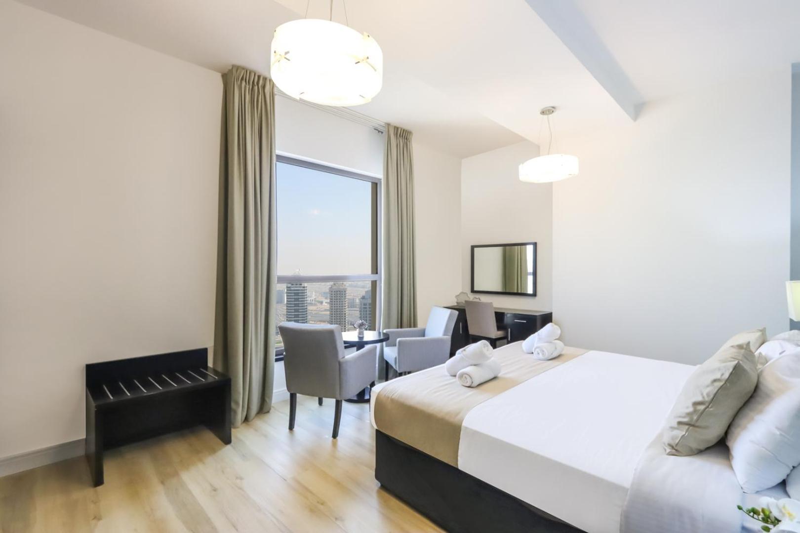 Livbnb- Coastal 2bhk In Jbr Access Apartment *