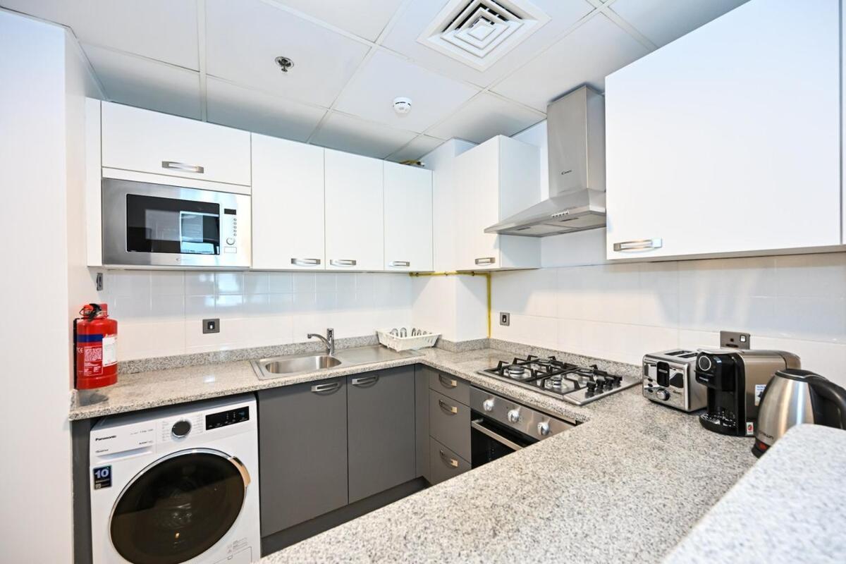 Apartment Stylish 1br - Location In Jvc - Balcony - Boulevard Dubai