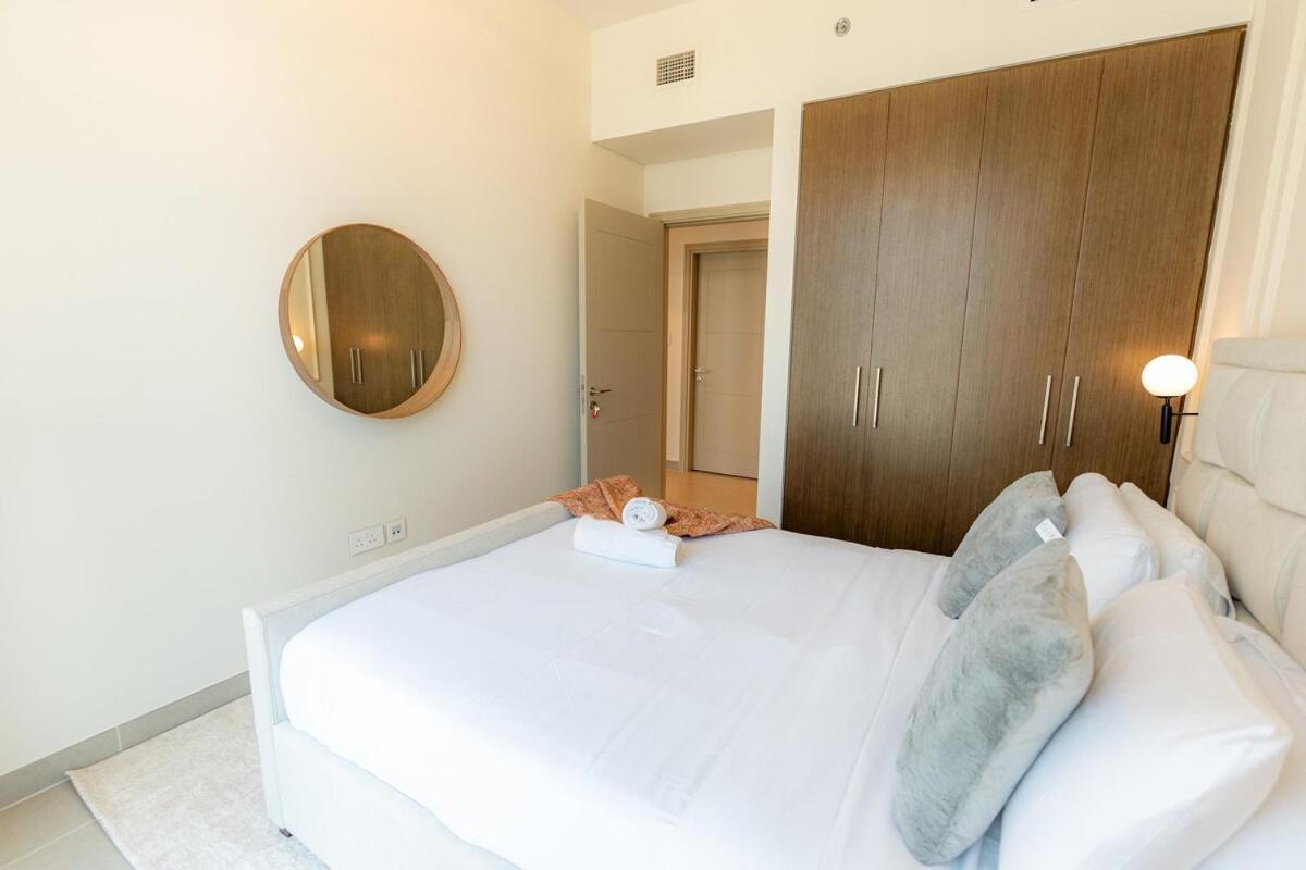 Tower 1 - Luxury 2 Bedroom Apartment *