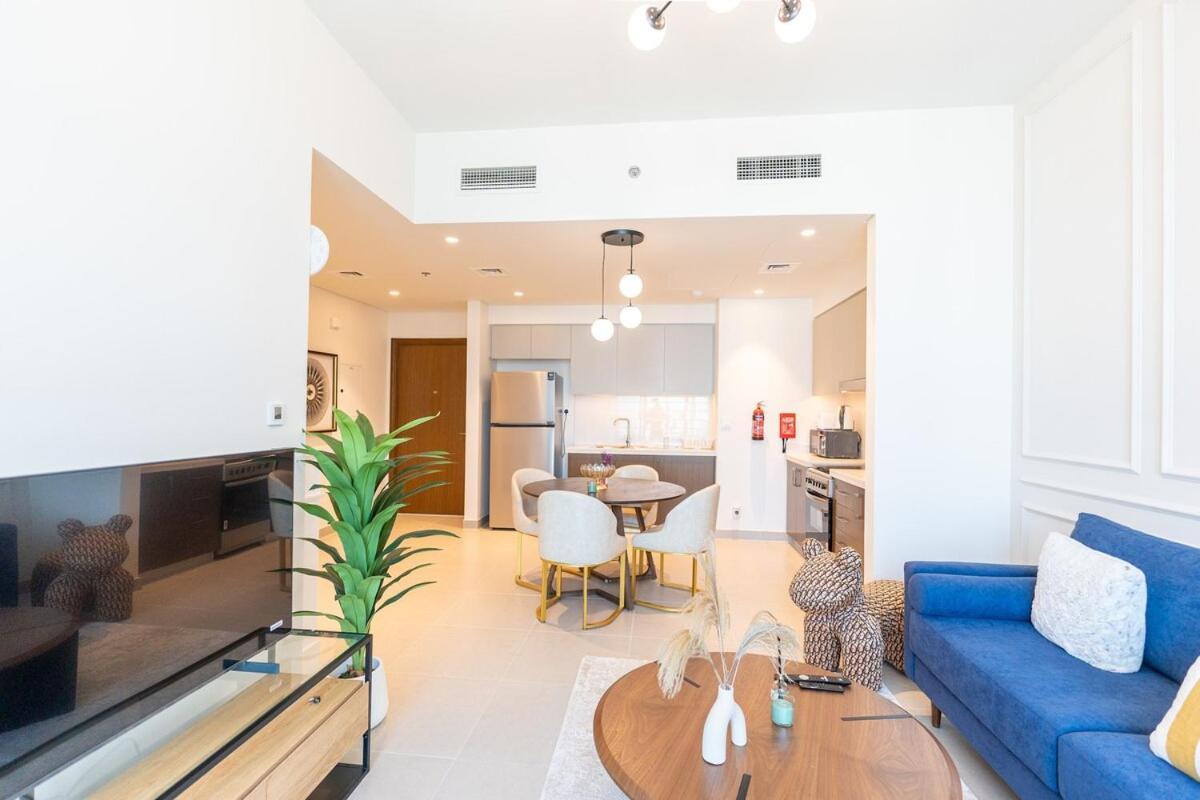 Apartment Tower 1 - Luxury 2 Bedroom *