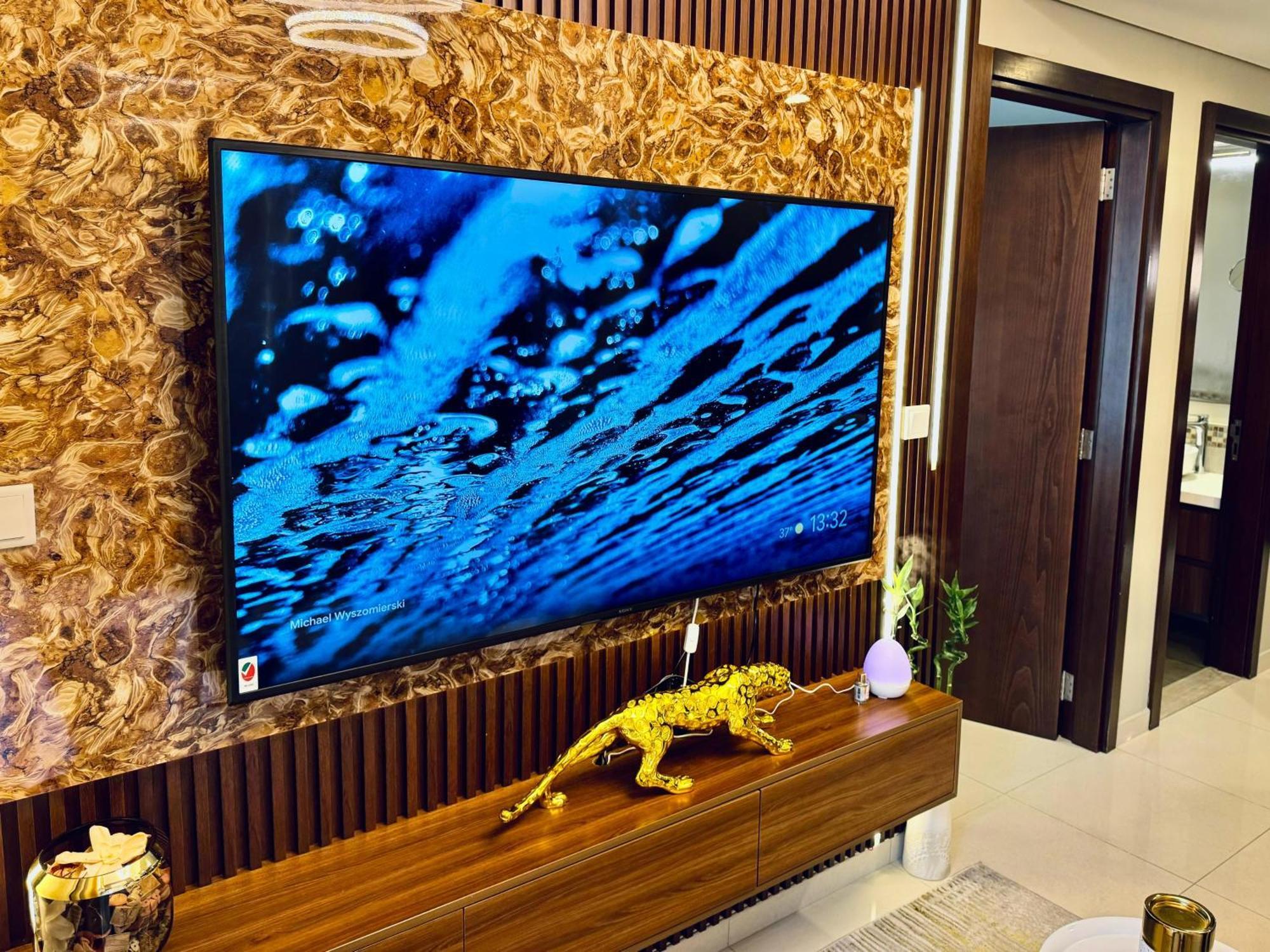 Luxury Flat For Daily Rent In The Heart Of Dubai