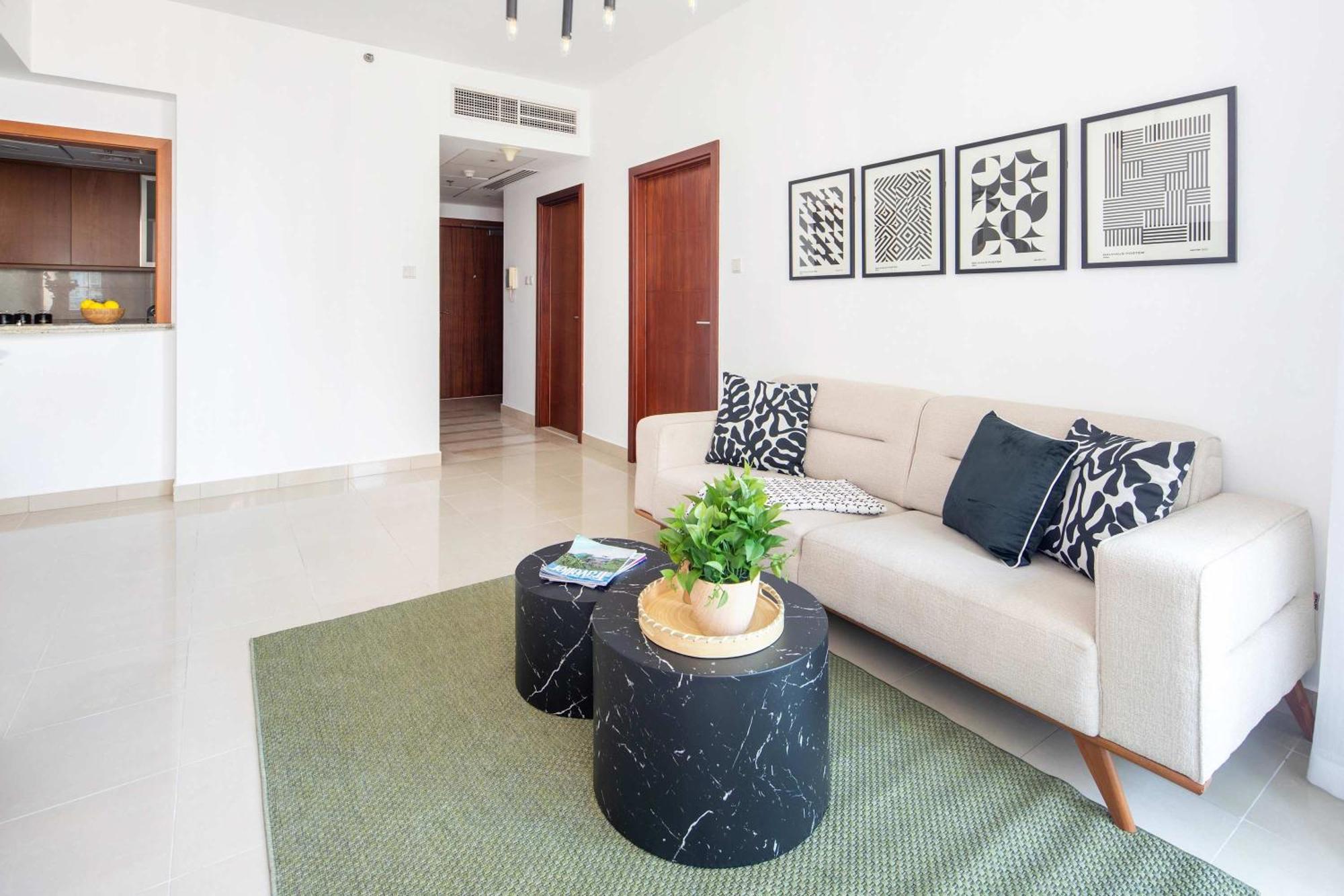 Frank Porter - Standpoint Tower A Apartment