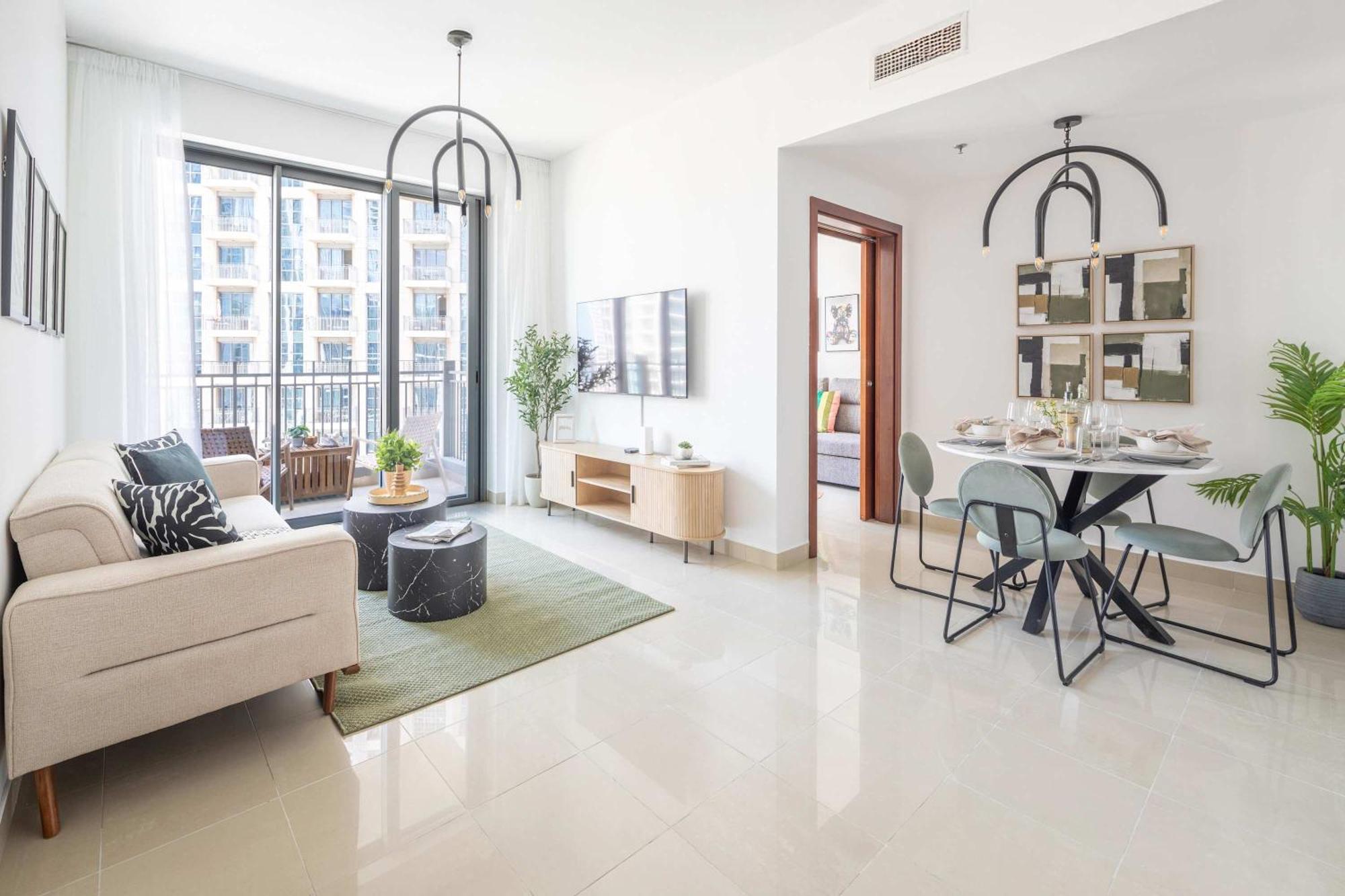 Frank Porter - Standpoint Tower A Apartment *