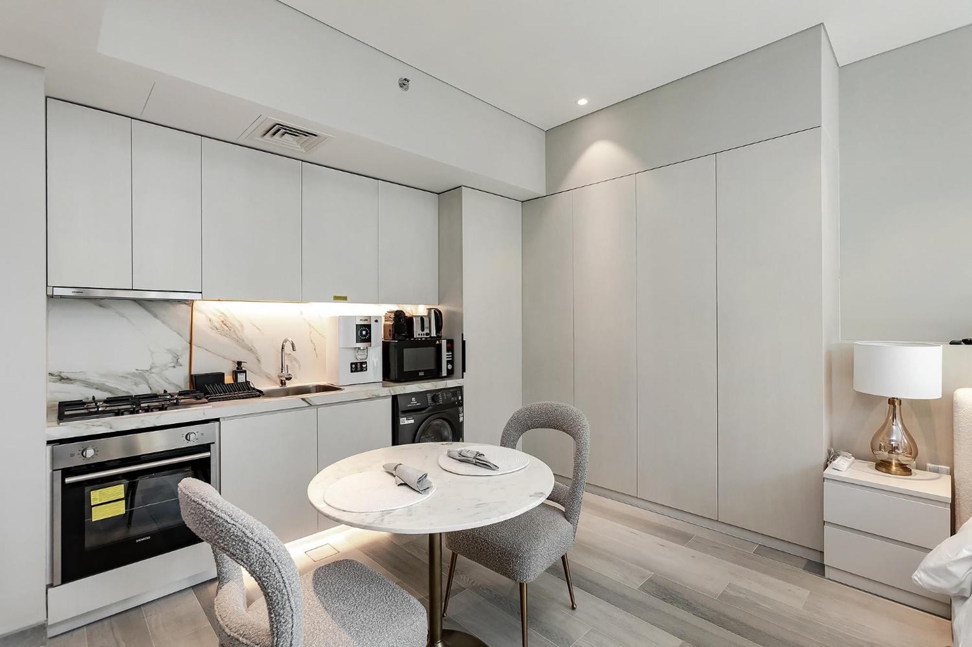 Great Apartments At Marina Star With City View Apartment
