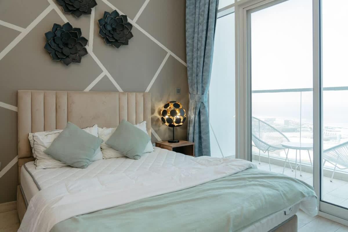 Apartment Beautiful 1 Bed Marina I Sleeps 4 *