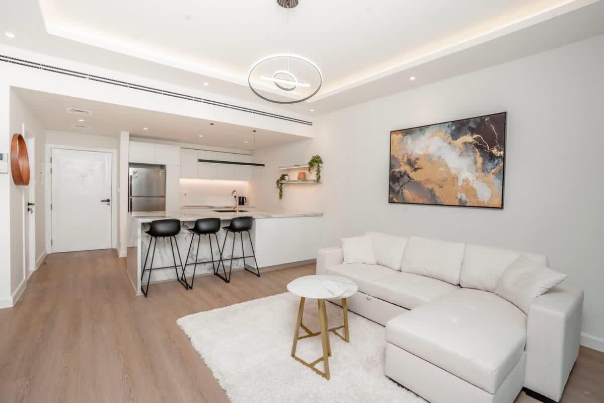 Modern 1 Bed - Great Location Dubai