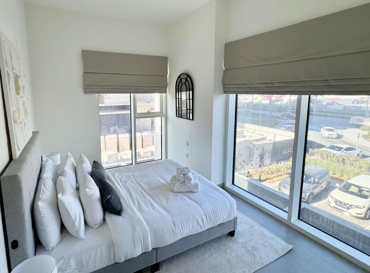 Brand New Heart Of Hills Apartment *