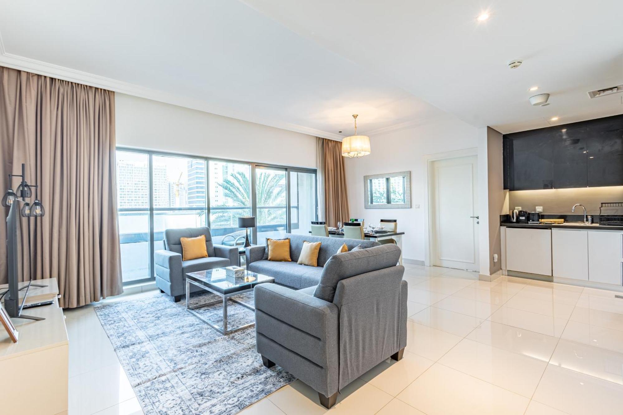 Spacious 1br - Balcony & Pool View - Capital Bay Apartment
